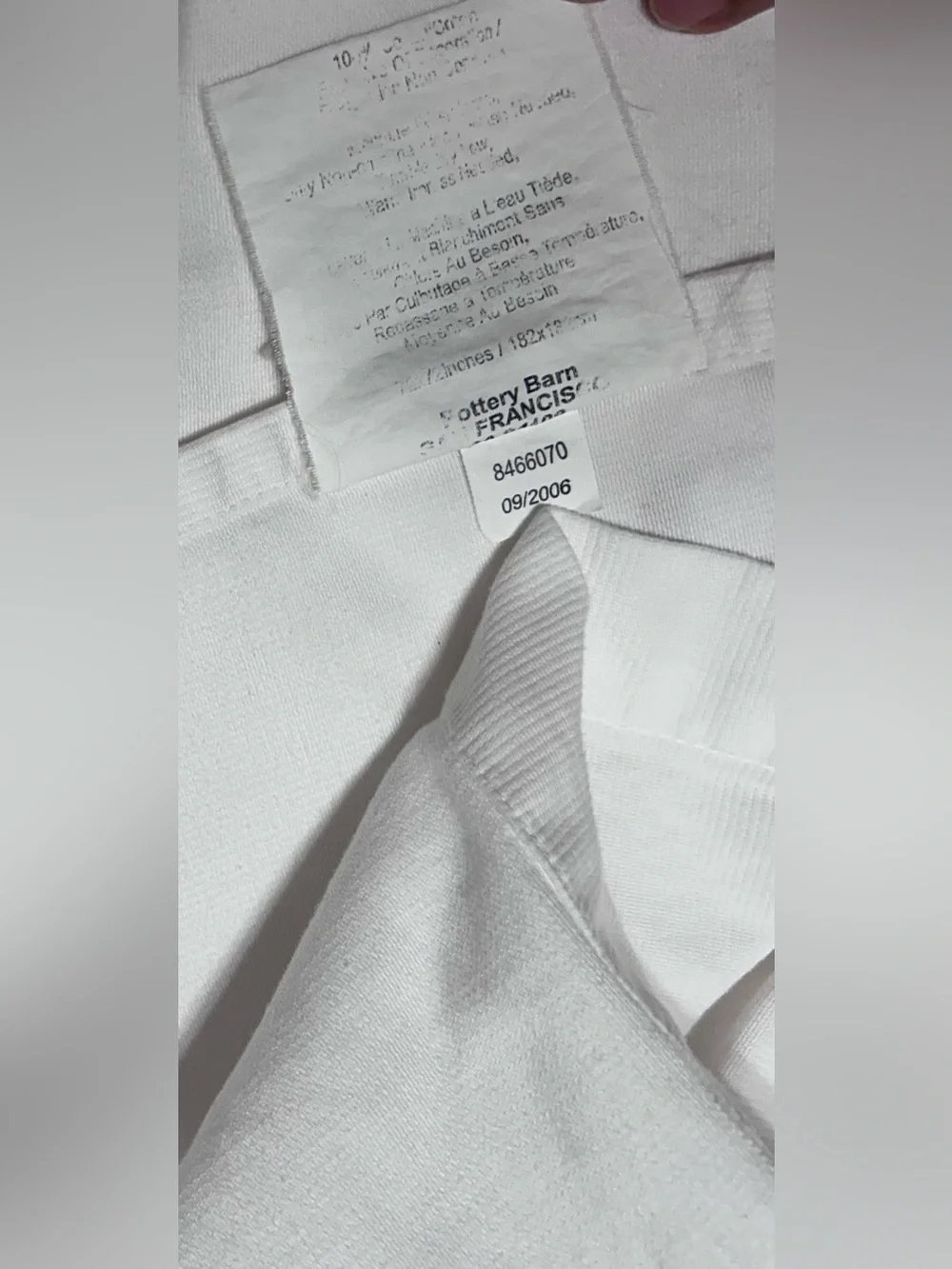 Pottery Barn  hotel shower curtain White Red Embroidery heavy cotton 72x72 in.